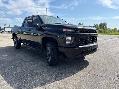 Used 2021 Chevrolet Silverado 2500 Custom w/ Custom Value Package AWD/4WD image 9