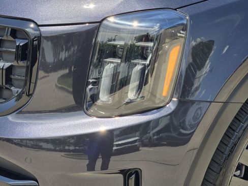 Certified 2025 Kia Telluride SX X-Line AWD/4WD image 15