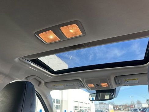 Used 2025 MAZDA CX-5 AWD 2.5 S w/ Preferred Package image 19