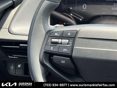 New 2025 Kia EV6 Light w/ Light LR Technology Package image 17