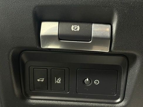 Used 2020 Jaguar E-PACE image 38