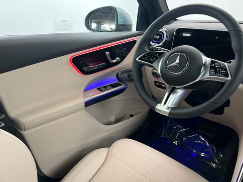 New 2026 Mercedes-Benz GLC 300 4MATIC image 11