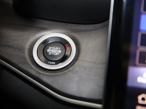 Used 2022 Jeep Grand Cherokee L Limited image 31