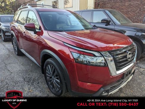 Used 2022 Nissan Pathfinder SL w/ SL Premium Package image 28