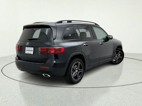New 2026 Mercedes-Benz GLB 250 image 9