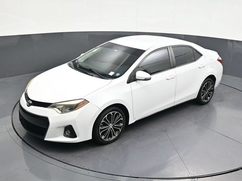 Used 2015 Toyota Corolla S FWD image 15