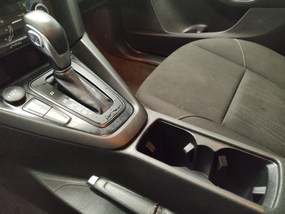 Used 2018 Ford Focus SE FWD image 26