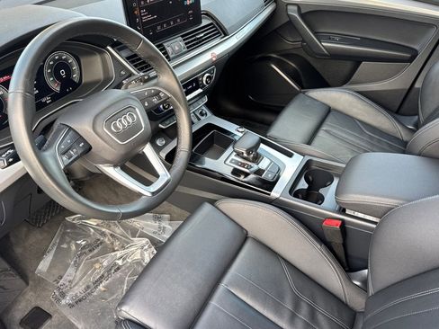 Used 2025 Audi Q5 2.0T Premium image 4
