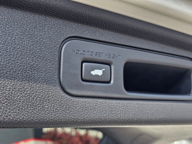 Used 2025 Honda Odyssey Elite image 20