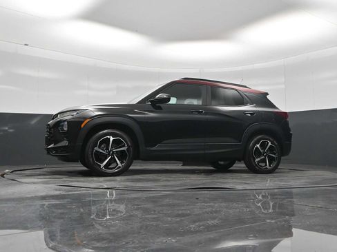 Used 2021 Chevrolet TrailBlazer RS w/ Convenience Package AWD/4WD image 21