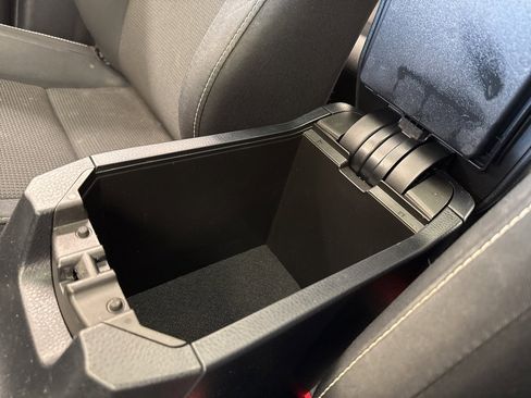 Used 2016 Toyota RAV4 XLE image 34