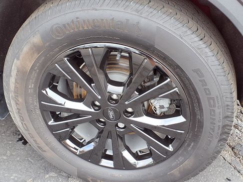 Used 2024 Ford Escape Active w/ Tech Pack #2 AWD/4WD image 8
