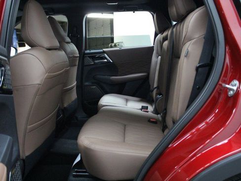 New 2026 Mitsubishi Outlander SEL image 24