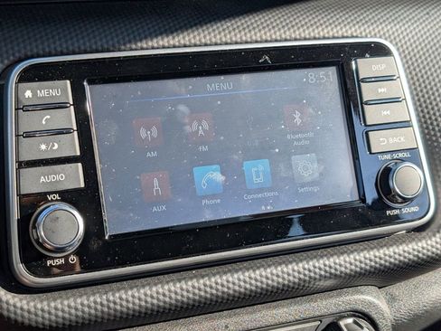 Certified 2025 Nissan Kicks Play S image 20