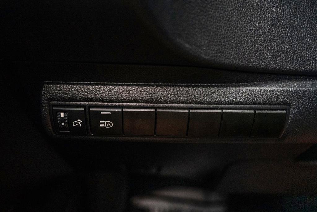 Used 2024 Toyota Corolla LE FWD image 32