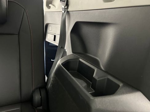 Used 2024 Volkswagen Tiguan Wolfsburg Edition image 35