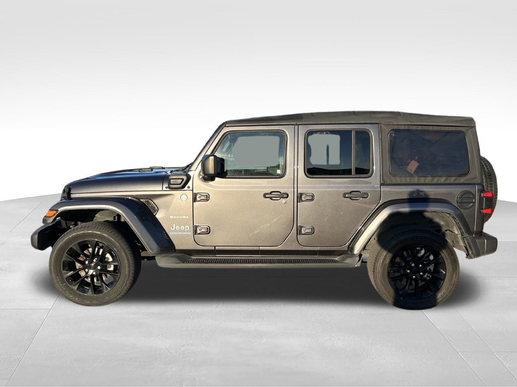 Used 2023 Jeep Wrangler Unlimited Sahara w/ Cold Weather Group AWD/4WD image 10