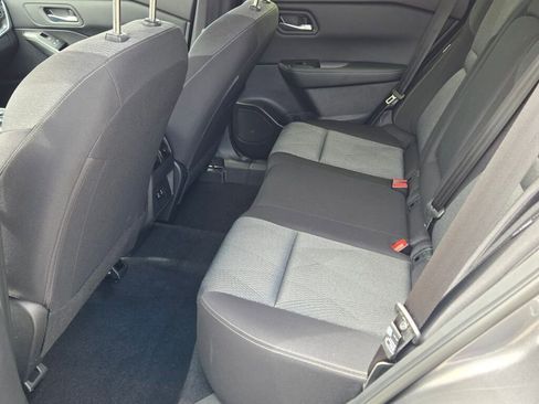 Used 2025 Nissan Rogue SV image 15