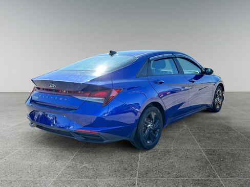 Certified 2023 Hyundai Elantra SEL image 5