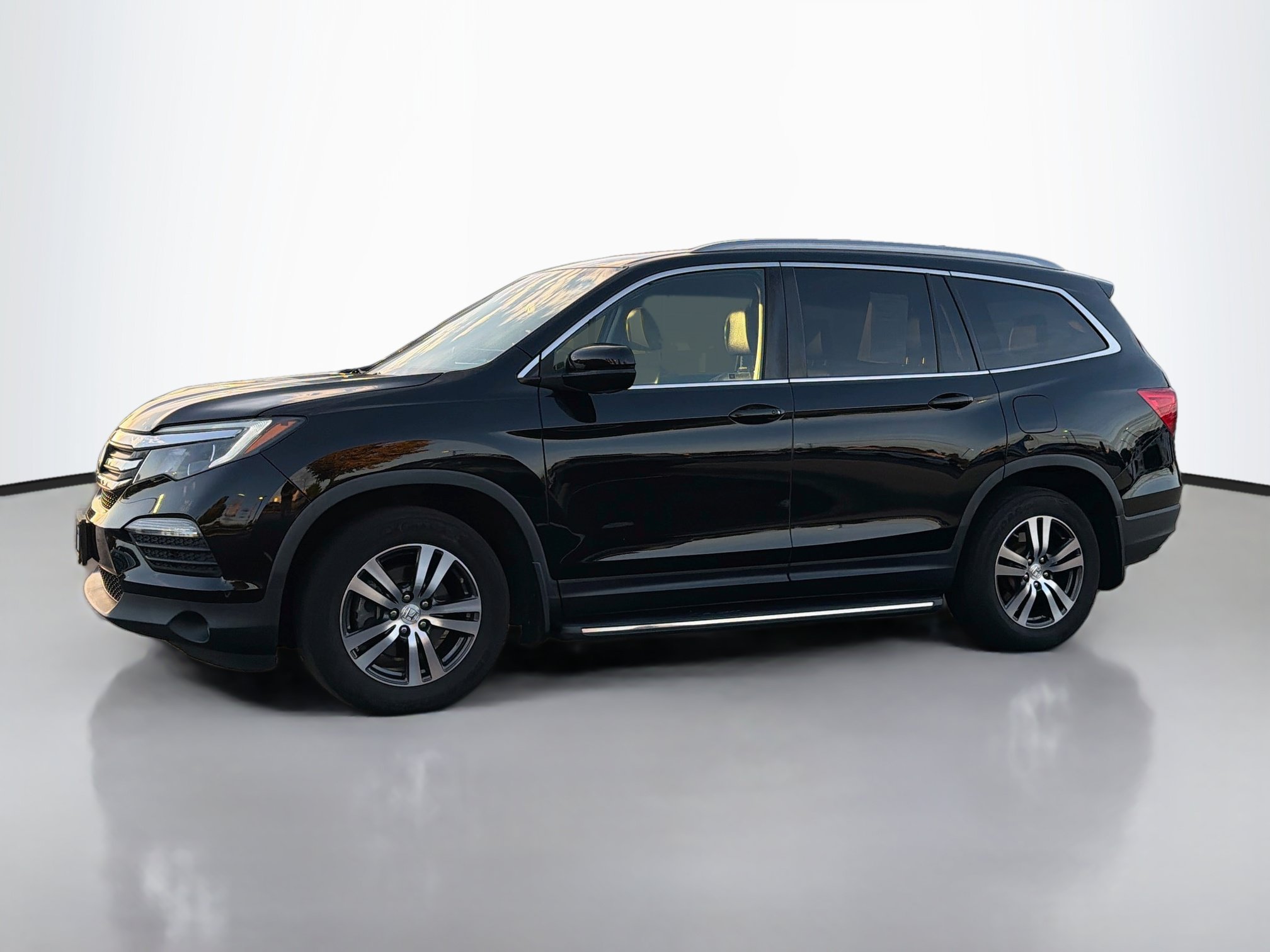 Used 2017 Honda Pilot EX-L image 3