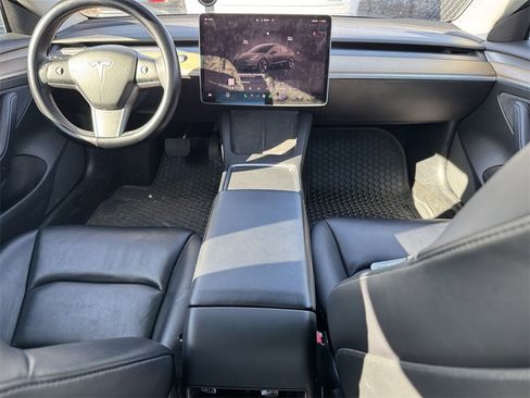 Used 2022 Tesla Model 3 Standard Range image 18