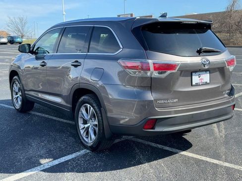 Used 2015 Toyota Highlander XLE image 8