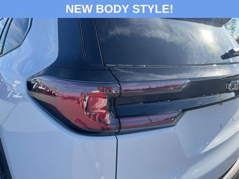 New 2026 GMC Acadia Elevation image 7