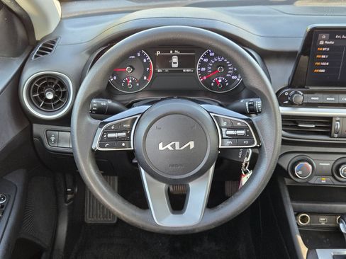 Used 2022 Kia Forte Sedan FWD image 26