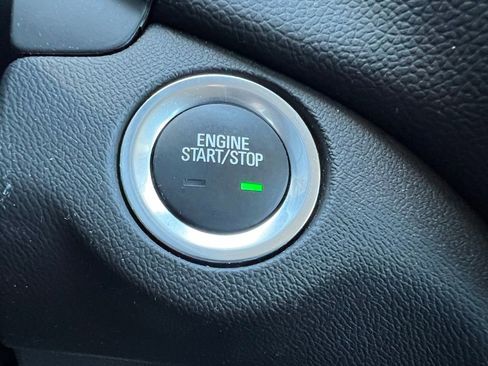 Used 2024 Chevrolet Equinox LT FWD image 33