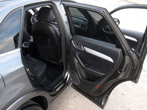 Used 2018 Audi Q3 2.0T Premium Plus w/ Premium Plus Package image 27