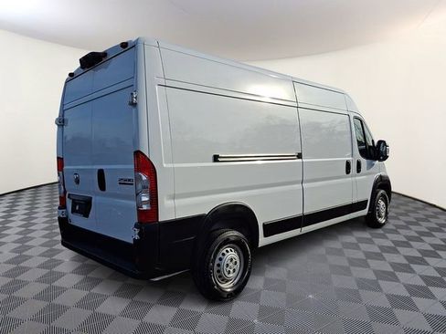 Used 2025 RAM ProMaster 2500 w/ Convenience Group image 6