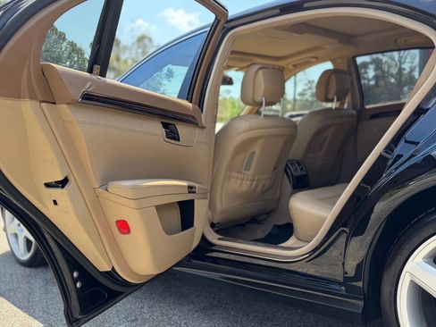 Used 2012 Mercedes-Benz S 550 4MATIC image 19