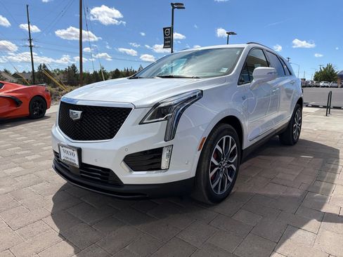 Used 2024 Cadillac XT5 Sportv w/ Technology Package AWD/4WD image 4