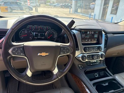 Used 2015 Chevrolet Suburban LTZ AWD/4WD image 21