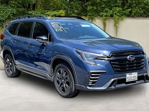 Used 2023 Subaru Ascent Onyx Edition Limited AWD/4WD image 1