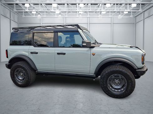 Used 2024 Ford Bronco Badlands AWD/4WD image 10
