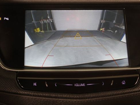 Used 2019 Cadillac XT5 FWD image 28