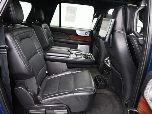 Used 2019 Lincoln Navigator L Reserve AWD/4WD image 10