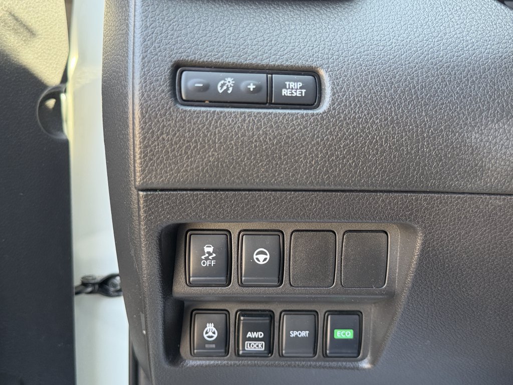Used 2022 Nissan Rogue Sport SL w/ Premium Package AWD/4WD image 23