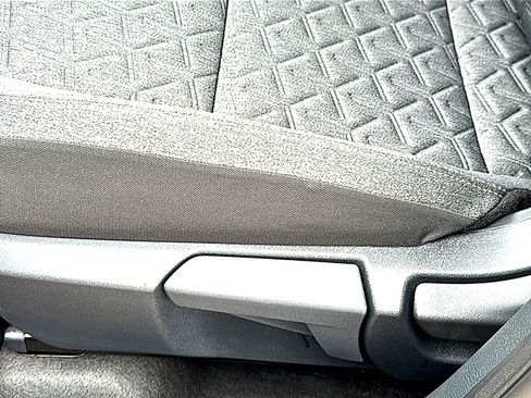 New 2026 Nissan Kicks SV image 12