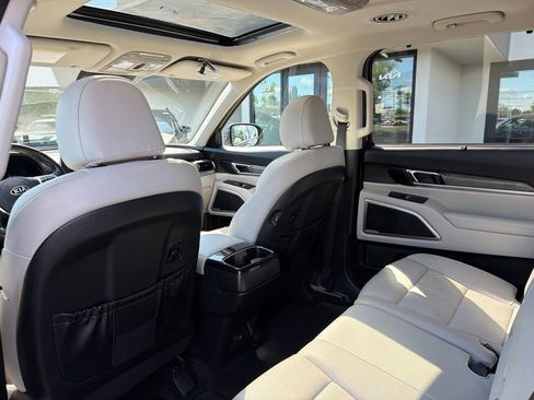 Used 2020 Kia Telluride EX AWD/4WD image 19