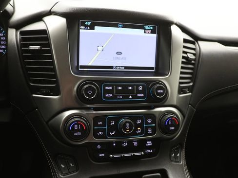 Used 2020 Chevrolet Suburban LT image 26