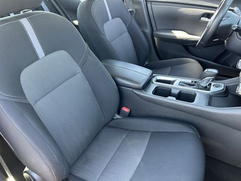 Used 2023 Nissan Sentra SV w/ All-Weather Package FWD image 10