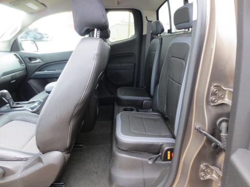 Used 2016 Chevrolet Colorado Z71 image 9