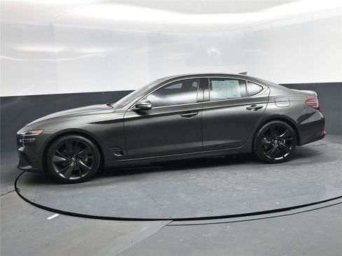 Used 2023 Genesis G70 2.0T w/ Sport Prestige Package image 3