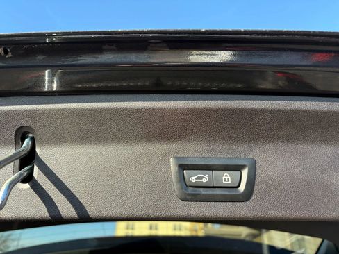 Used 2020 BMW X3 xDrive30i w/ Premium Package image 11