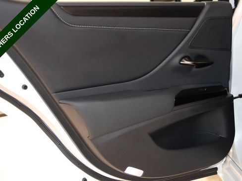 Used 2022 Lexus ES 350 w/ ES 350 Ultra Luxury Package FWD image 52