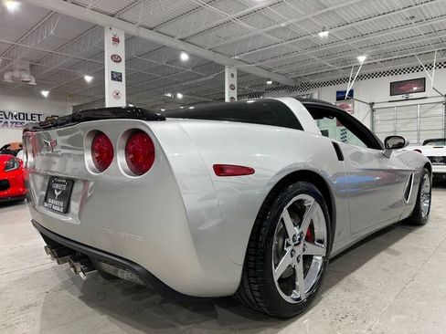 Used 2008 Chevrolet Corvette Coupe w/ Preferred Equipment Group RWD image 3