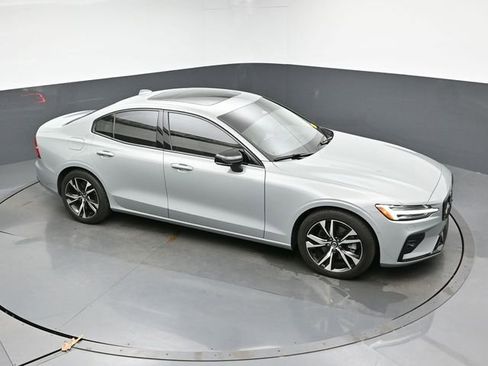 Used 2024 Volvo S60 B5 Plus w/ Climate Package FWD image 18