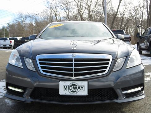 Used 2013 Mercedes-Benz E 350 4MATIC Sedan image 2